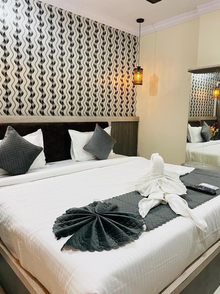 Hotel Blue Petals 商沙巴 外观 照片