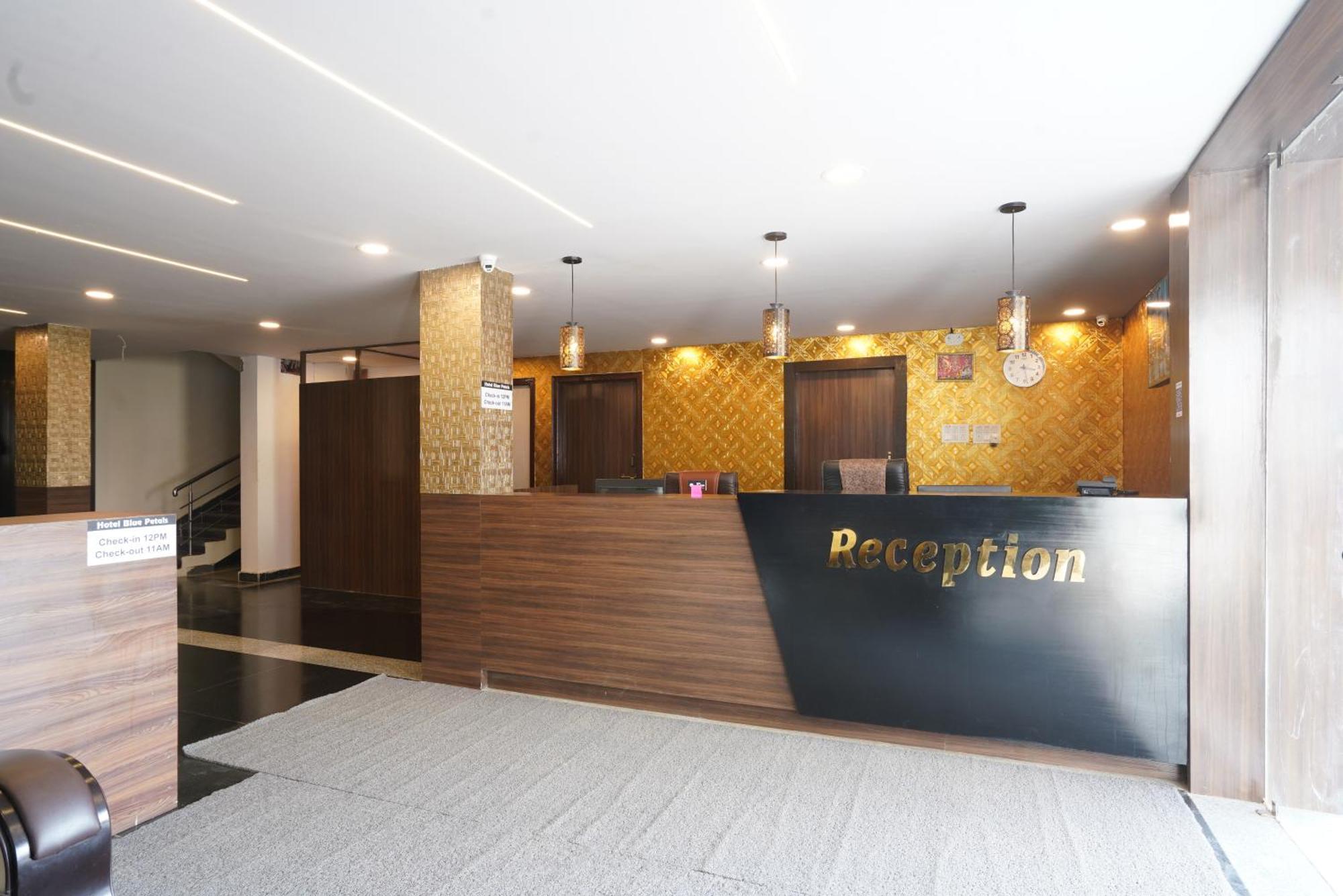 Hotel Blue Petals 商沙巴 外观 照片